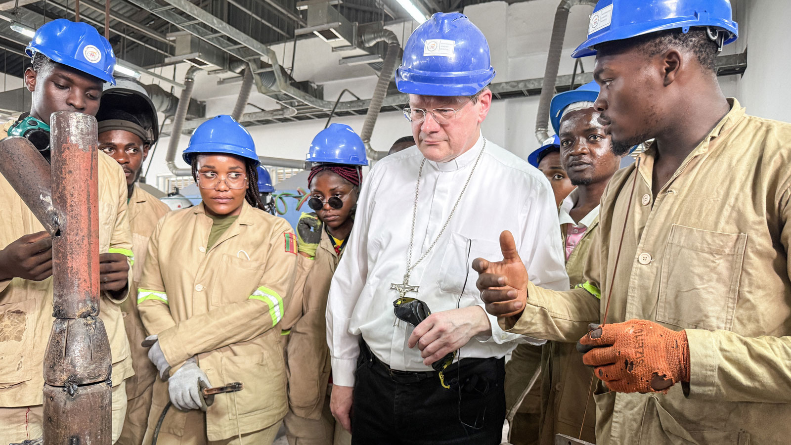 Fastenaktion: Erzbischof Burger plädiert für deutsche Aufbauhilfe in Kamerun