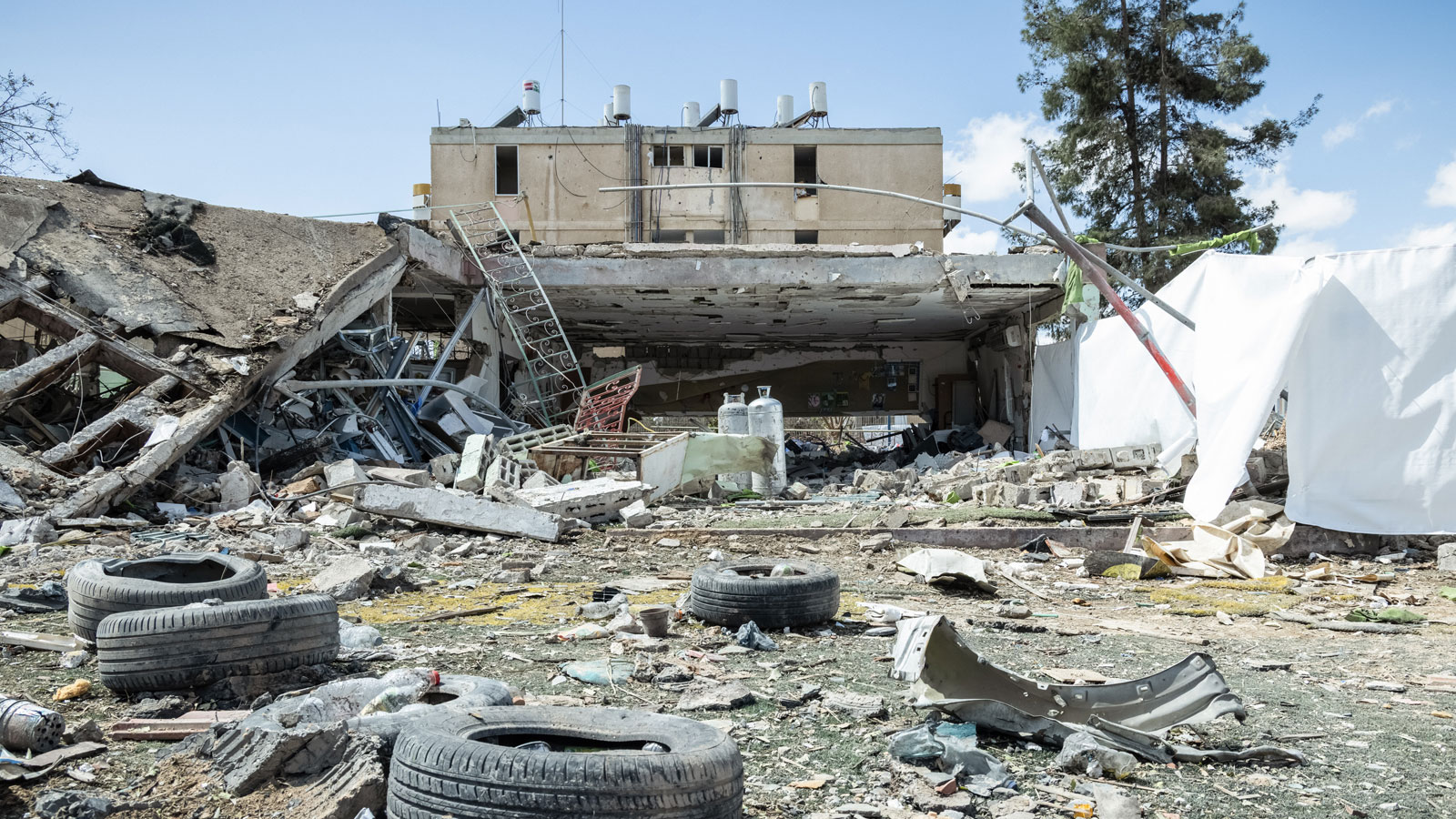 Zwischen Trümmern und Hoffnungen: Das südisraelische Dimona nach dem Raketeneinschlag