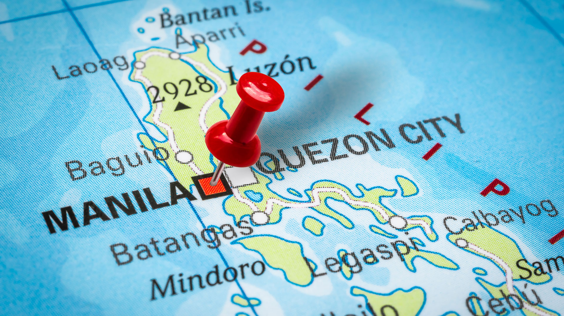 Beben, Sturm und Vulkanausbruch auf den Philippinen