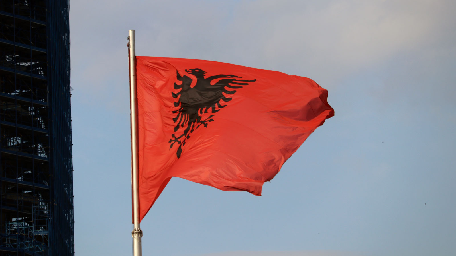 Lage in Albanien spitzt sich zu – Proteste gegen Polizei