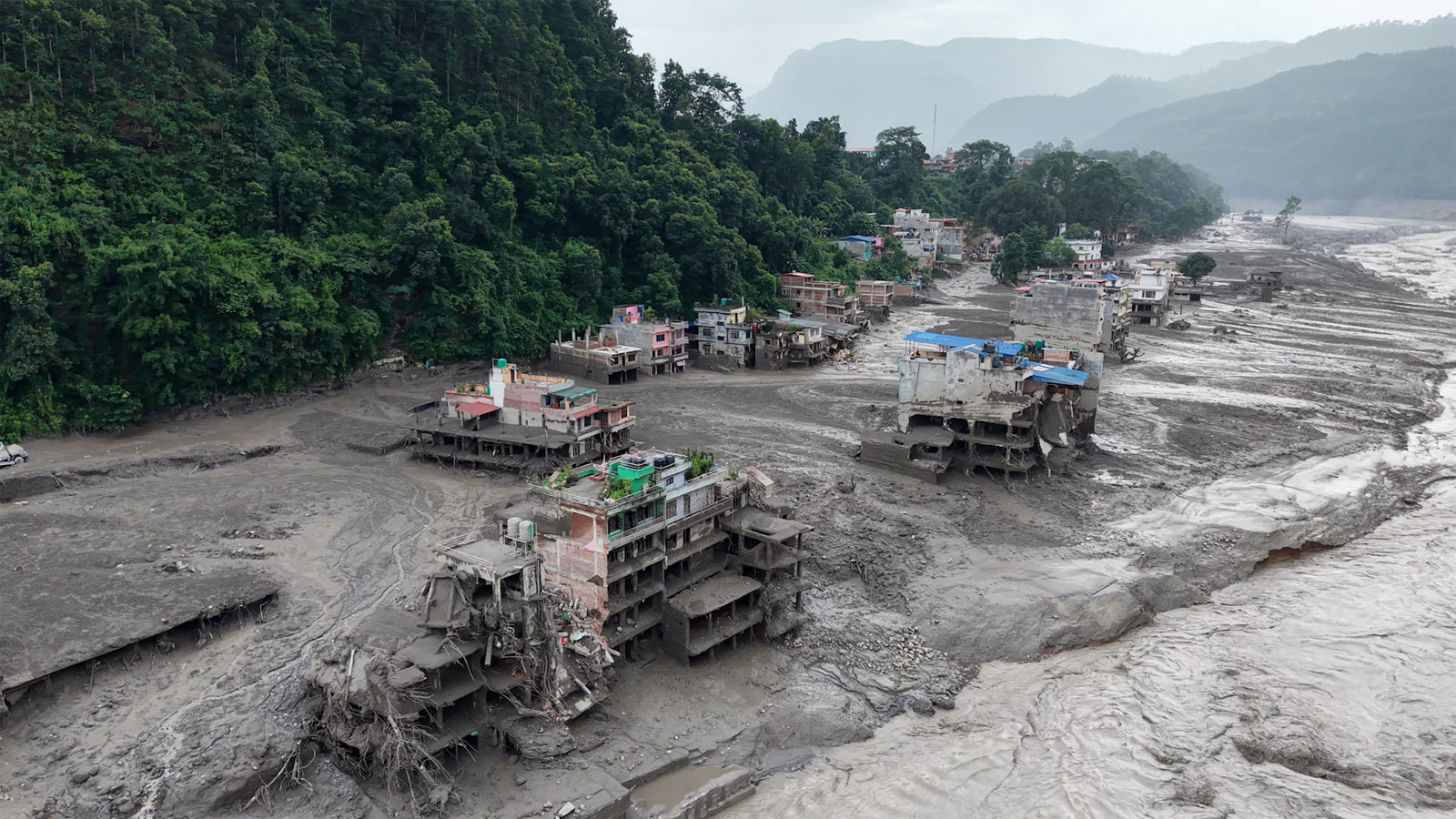 Die verheerende Sturzflut im Himalaya am 26. August hat zu einem enormen Ausmaß an Zerstörung geführt.
Bild: EcoHimal