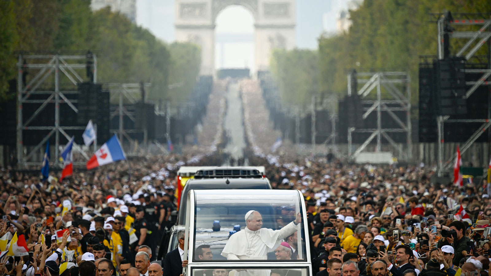 Besuch in Frankreich: Pariser Katholiken begeistern den Papst