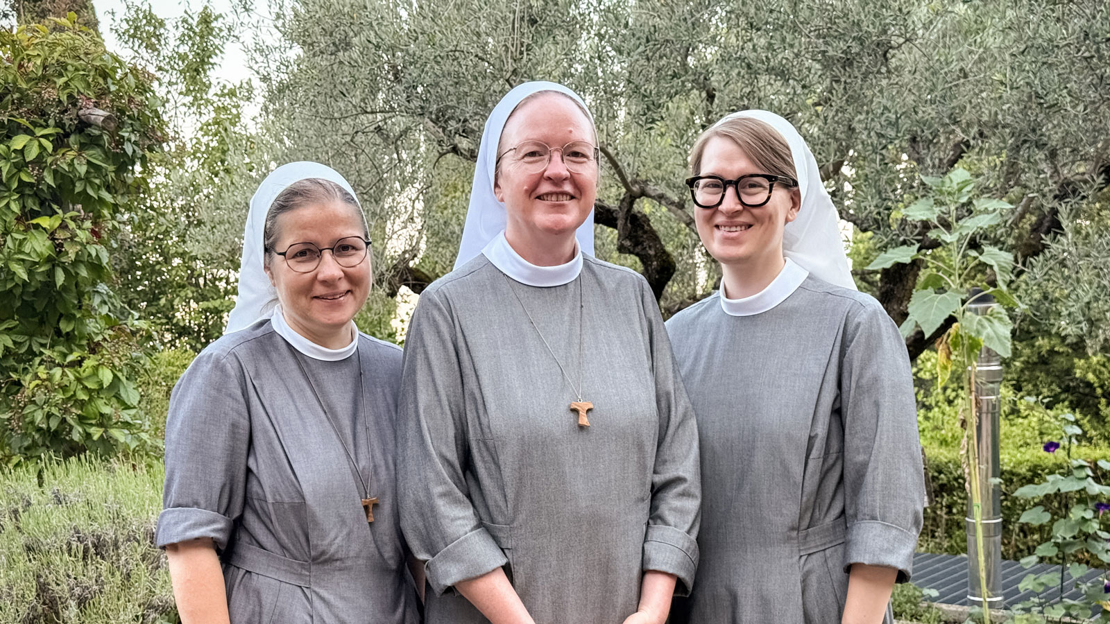 Klosterleben auf Zeit in Assisi: Sinnsuche zwischen Äpfelschälen, Stadtführung und Stundengebet